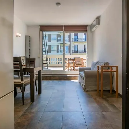 3bd With Private Terrace Right By Sagrada Familia Apartment *